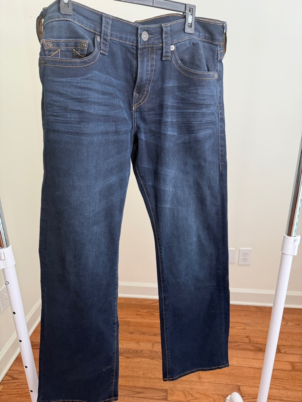 True Religion Men’s Navy Billy  bootcut Jeans with Contrast Stitching Sz 32